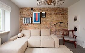 Metro Racławicka Loft Apartment